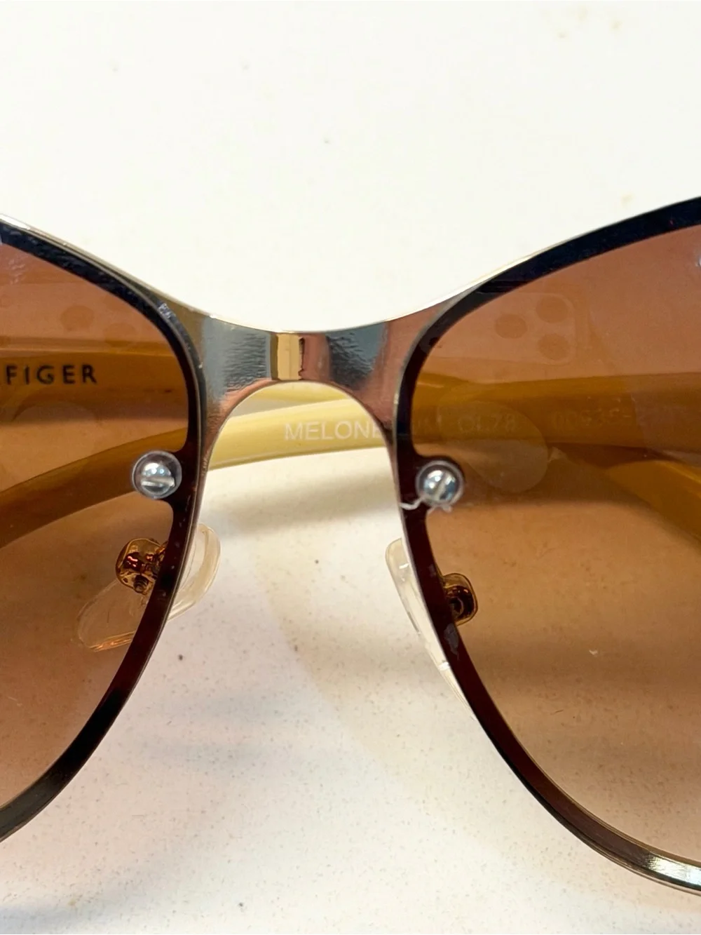 Tommy Hilfiger Brown Gradient Lens Sunglasses with Beige Temples